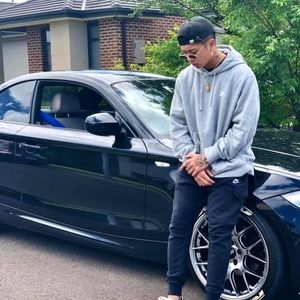 Meet your Posher, Joshua